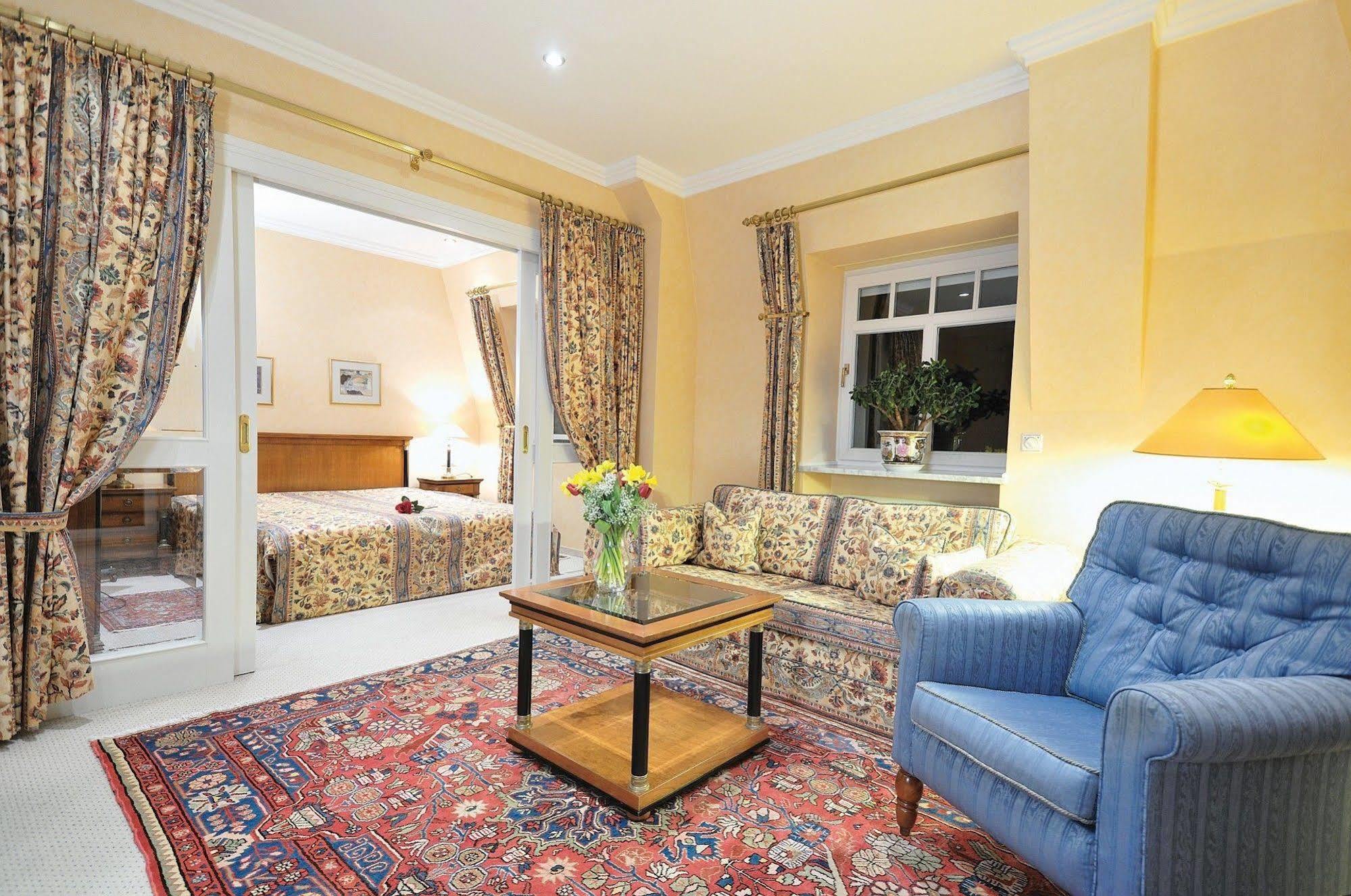Hotel Residenz Am Rosengarten Μπαντ Κίσινγκεν Δωμάτιο φωτογραφία