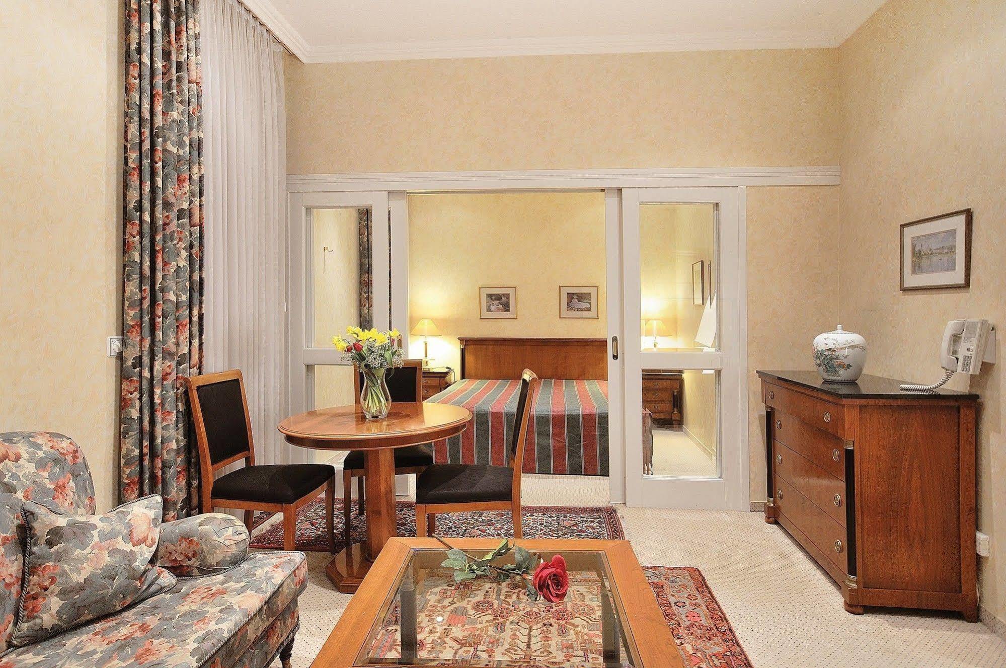 Hotel Residenz Am Rosengarten Μπαντ Κίσινγκεν Δωμάτιο φωτογραφία